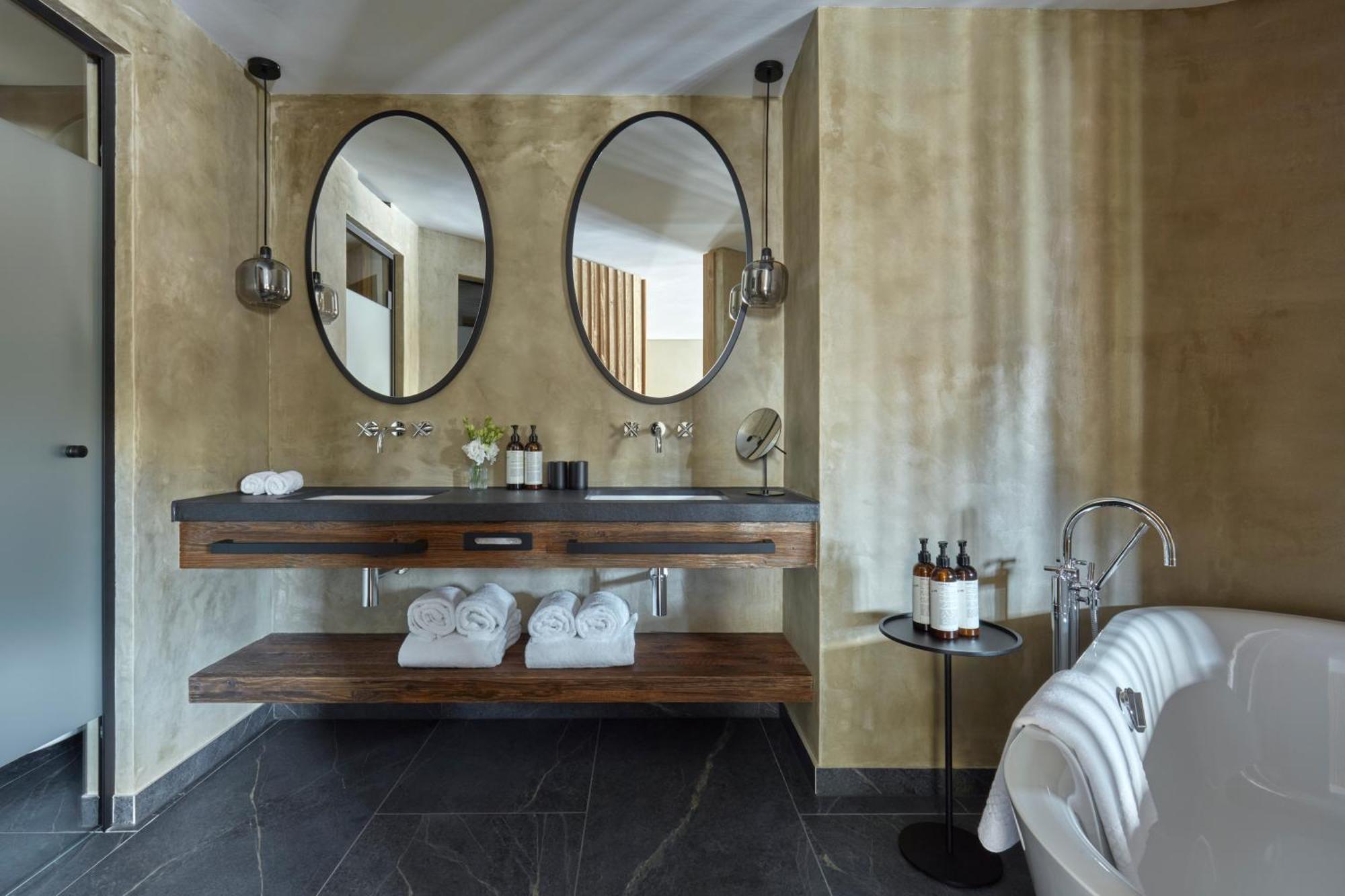 Miiro The Mansard Hotel Гстаад Екстериор снимка